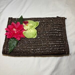 Natural Straw Clutch Purse Tropical Hawaiian Flower Lined Zip 2008 Avon Vtg NEW